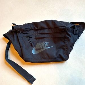 NIKE TECH HIP PACK SLING BAG BLACK